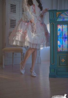 侯府荡女h女奶水_BD英语免费观看最新